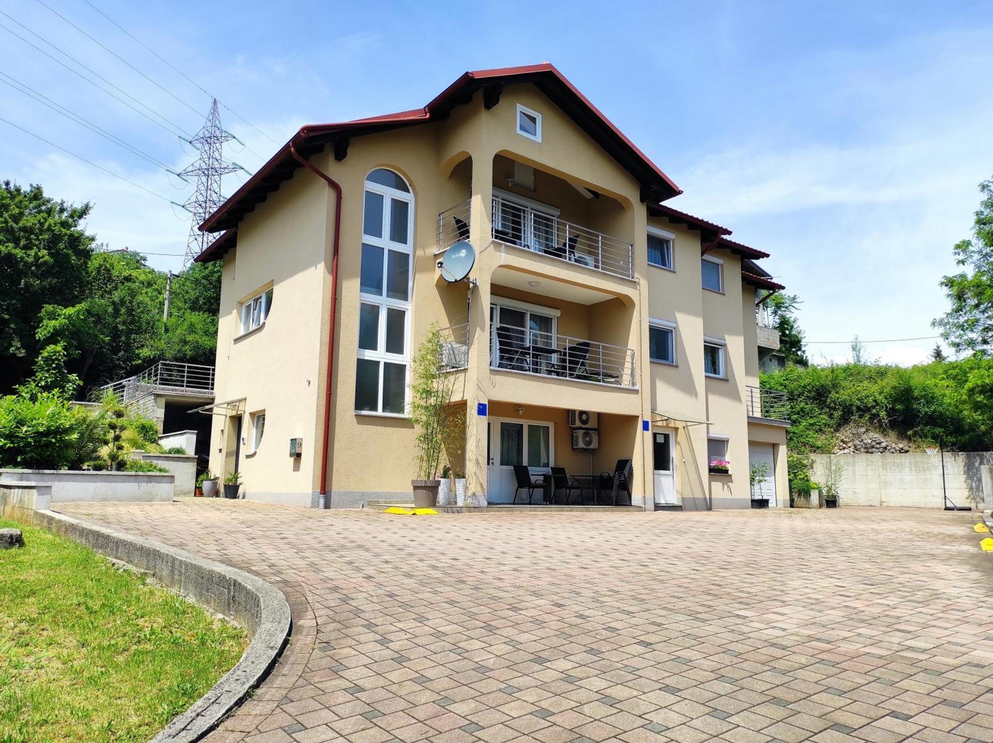 Apartments With A Parking Space Rijeka - 18146 Exterior foto